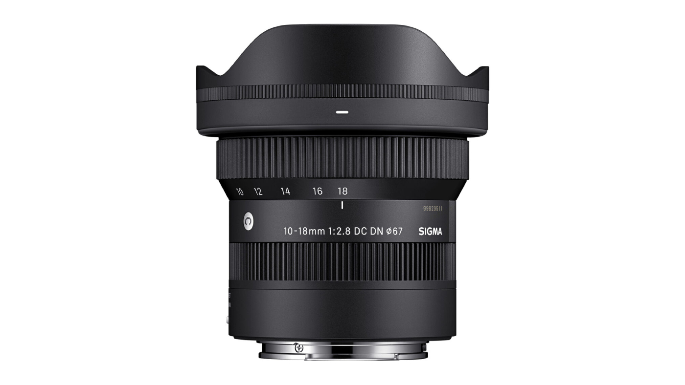 Sigma 10-18mm F2.8 DC DN | Contemporary lens white background