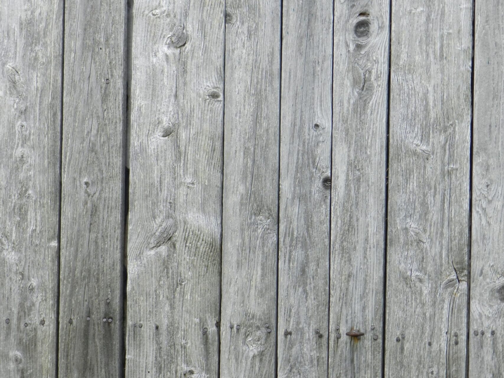 Low contrast gray wood of a barn